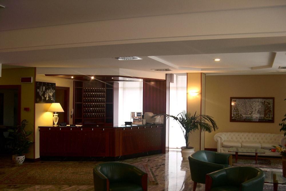 Hotel Audi Frontemare Ріміні Екстер'єр фото